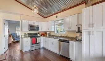 1102 W Del Rio St, Alpine, TX 79830