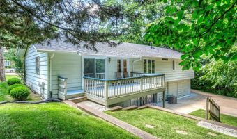 501 Clayworth Dr, Ballwin, MO 63011