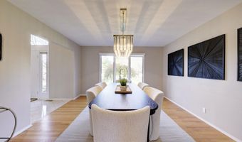 3682 Tanglewood Ct, Ann Arbor, MI 48105