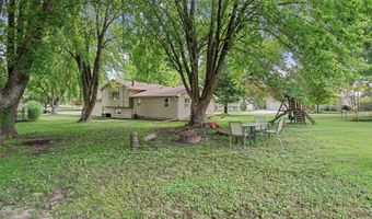 1304 Swanhill Dr, Albert Lea, MN 56007