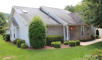 4 Gatehouse Ct, Asheville, NC 28803
