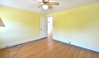 14 HILLSIDE Rd, Claymont, DE 19703