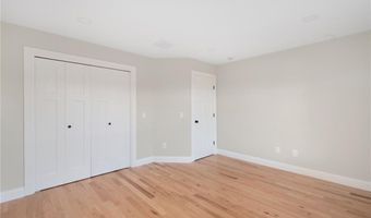 156 Potter St, Cranston, RI 02910