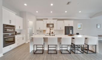 5611 MADRIGAL Way, Apollo Beach, FL 33572