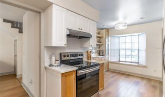 716 EDGEWATER Dr 2A, Orlando, FL 32804