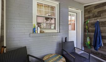 6329 Darlow Dr, Affton, MO 63123