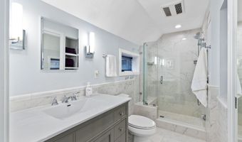8 Morgan Rd, Canton, CT 06019