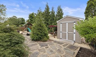 6 Bobstay Rd, Barnegat, NJ 08005