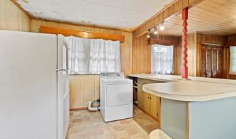 204 Oakland Ave, Abbeville, SC 29620
