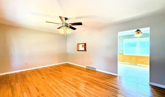 38 Grounds Pl, Albany, NY 12205