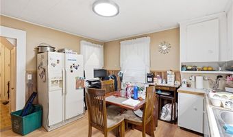 14 Garfield Ave, East Providence, RI 02916