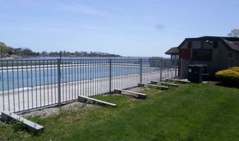16 Harbour Vlg B, Branford, CT 06405
