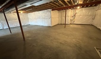 769 W Fairway Dr, Addison, IL 60101