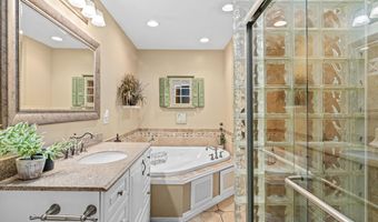 7923 147th St W, Apple Valley, MN 55124