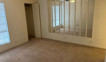 284 Mananai Pl 3S, Honolulu, HI 96818