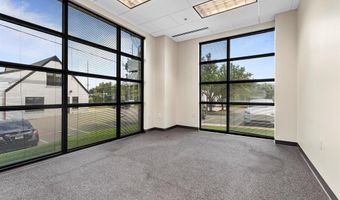 174 Clarkson Rd, Ballwin, MO 63011