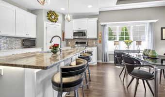 1608 STANTON Cir, Appleton, WI 54915
