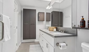 6951 Quiet Cove Dr, Carlsbad, CA 92011