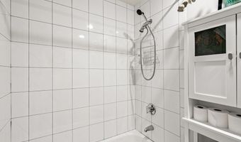 2 Clarendon St 102, Boston, MA 02116