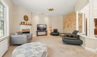 1026 Essex St, Bangor, ME 04401