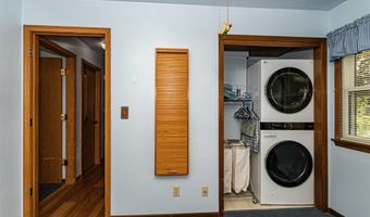 111 Sandburg Ct, Ames, IA 50014