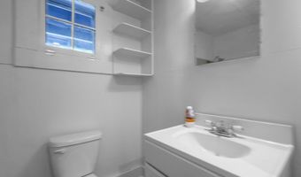411 S Hutchinson Ave, Adel, GA 31620