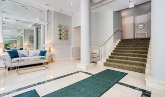 1050 N TAYLOR St 1-203, Arlington, VA 22201