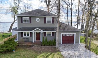 23 Mud Pt S, Alburgh, VT 05440