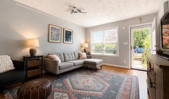 609 S HENRY St, Alexandria, VA 22314