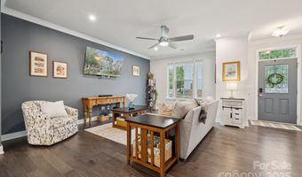 2029 Birchside Dr, Charlotte, NC 28205