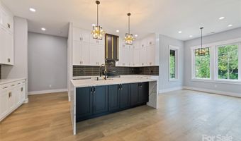 27 George Allen Rdg, Arden, NC 28704