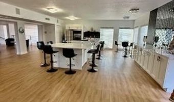 916 LAKE DESTINY Rd E, Altamonte Springs, FL 32714