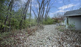 3543 N WELLINGTON Dr, Appleton, WI 54911