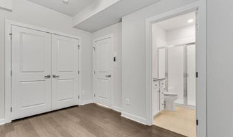 5701 11TH St N 2, Arlington, VA 22205