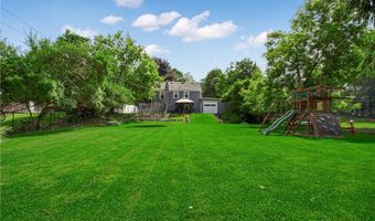 191 Lehn Springs Dr, Amherst, NY 14221