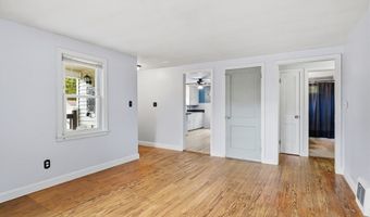 122 Southwick St, Agawam, MA 01030