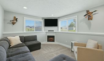 5363 Windfield Dr, Allendale, MI 49401
