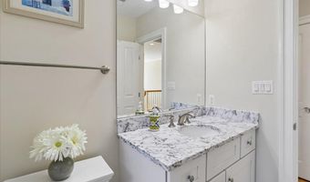 7800 RADNOR Rd, Bethesda, MD 20817