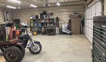 313 E 3rd St, Arthur, IA 51431