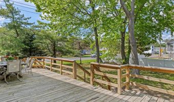 327 OAKWOOD St, Bethany Beach, DE 19930