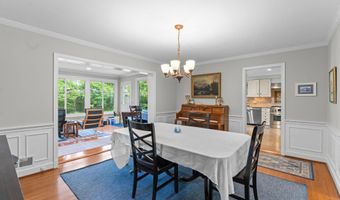 5121 BALTAN Rd, Bethesda, MD 20816