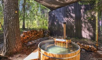 1221 Fox Rd, Cascade, ID 83611