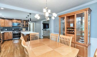 66 Cambridge Rd, Bedford, NH 03110