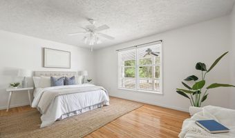 815 Sams Point Rd, Beaufort, SC 29907