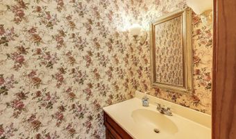 14 Oxford Ct, Algonquin, IL 60102