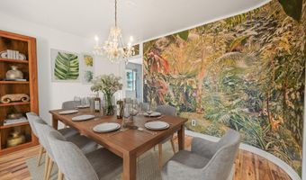 20 Sunshine Ln, Amityville, NY 11701