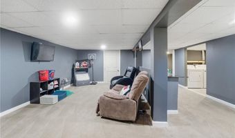 29 Dix Ave, Johnston, RI 02919