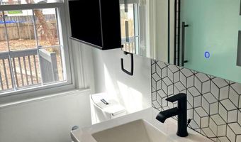 626 S IRVING St, Arlington, VA 22204