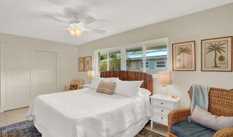 221 Orange Tree Dr, Atlantis, FL 33462