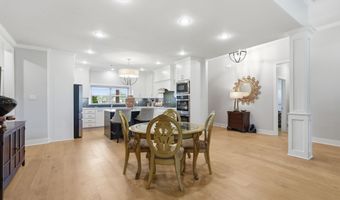 7317 Lake Point Cir, Benton, AR 72019